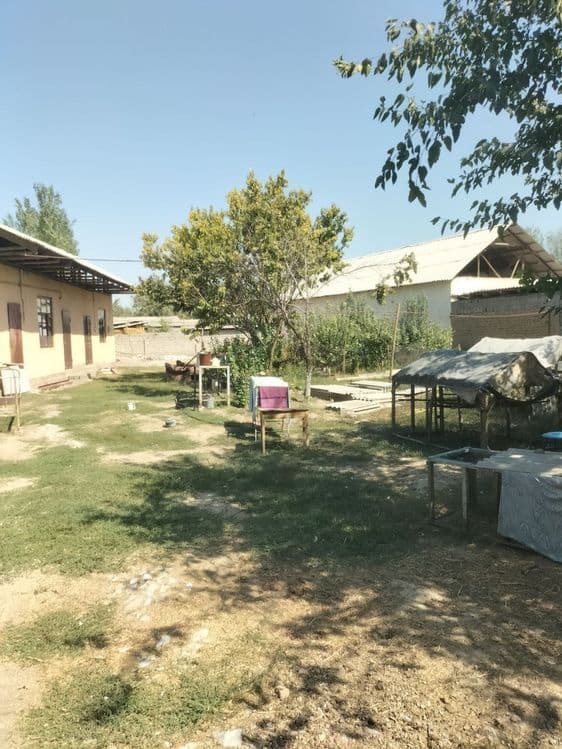 Продается жилой участок с домом цена указана за соток земли — 3