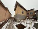 Янги пишган ғиштдан сифатли курилган каробка участка сотилади.