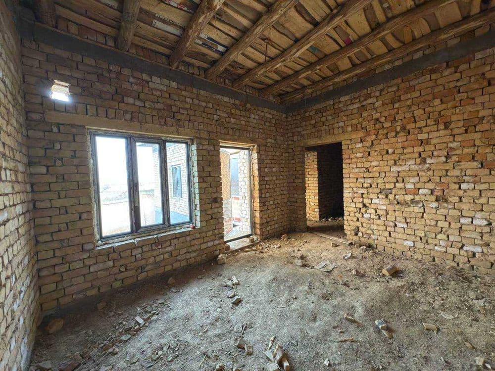 Янги пишган ғиштдан сифатли курилган каробка участка сотилади. — 5