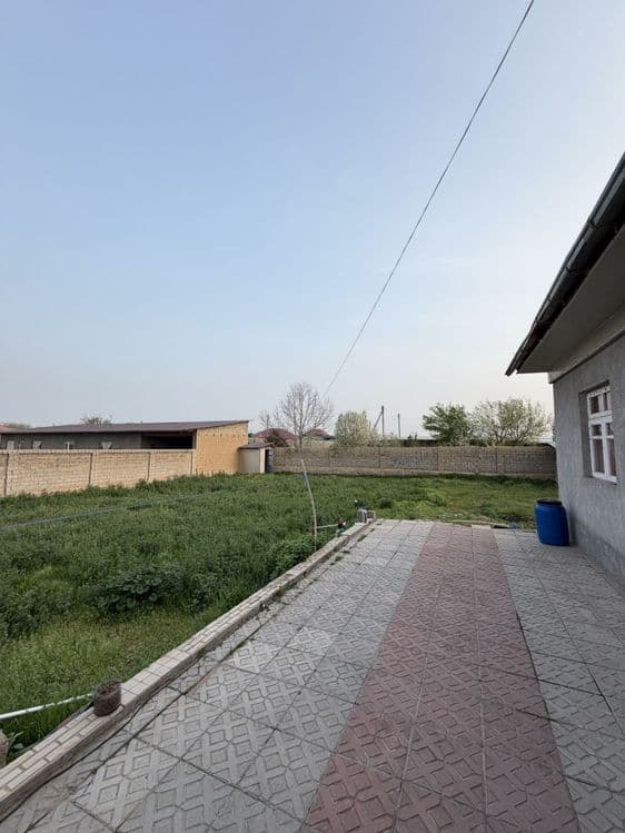 Shaxarga yaqin arzon hovli — 2