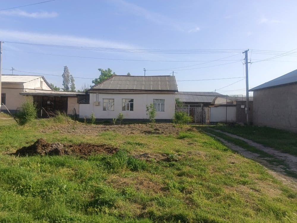Дом продаётся 7 суток адрес Ташморя количество комнат 5 высота потолок — 1