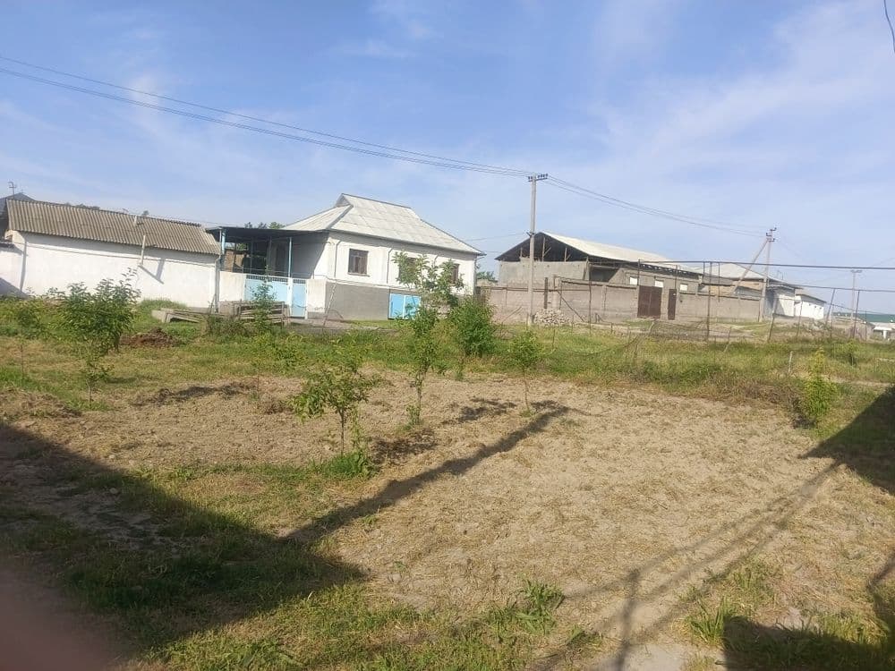 Дом продаётся 7 суток адрес Ташморя количество комнат 5 высота потолок — 4