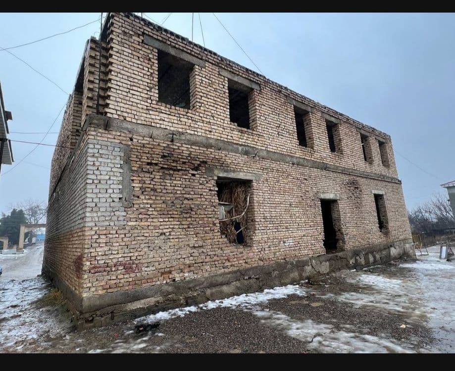 Toshkent Yangiyo'lda 2 qavatlik bino sotiladi — 4