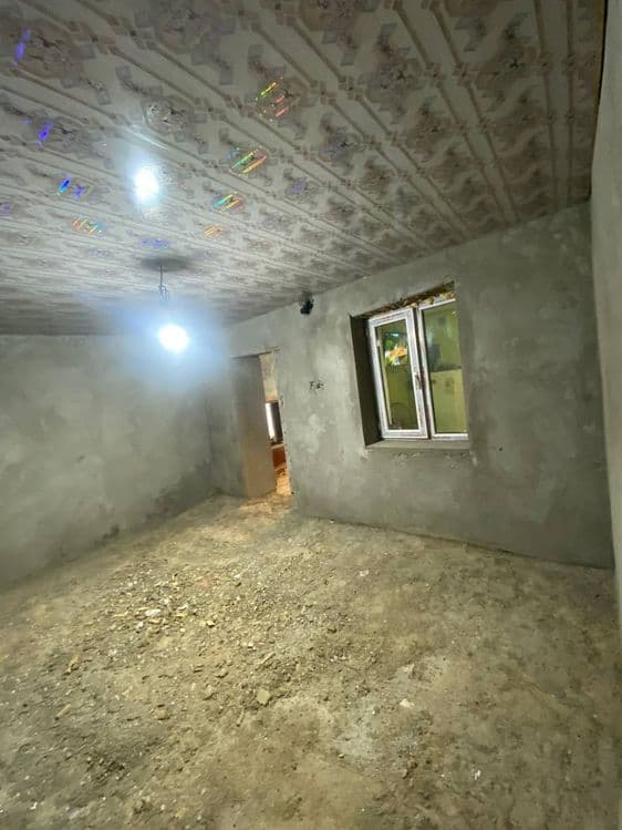 Уе сотилади срочно янгийол шахарга кирад 29000 дол кэлишамиз. — 4