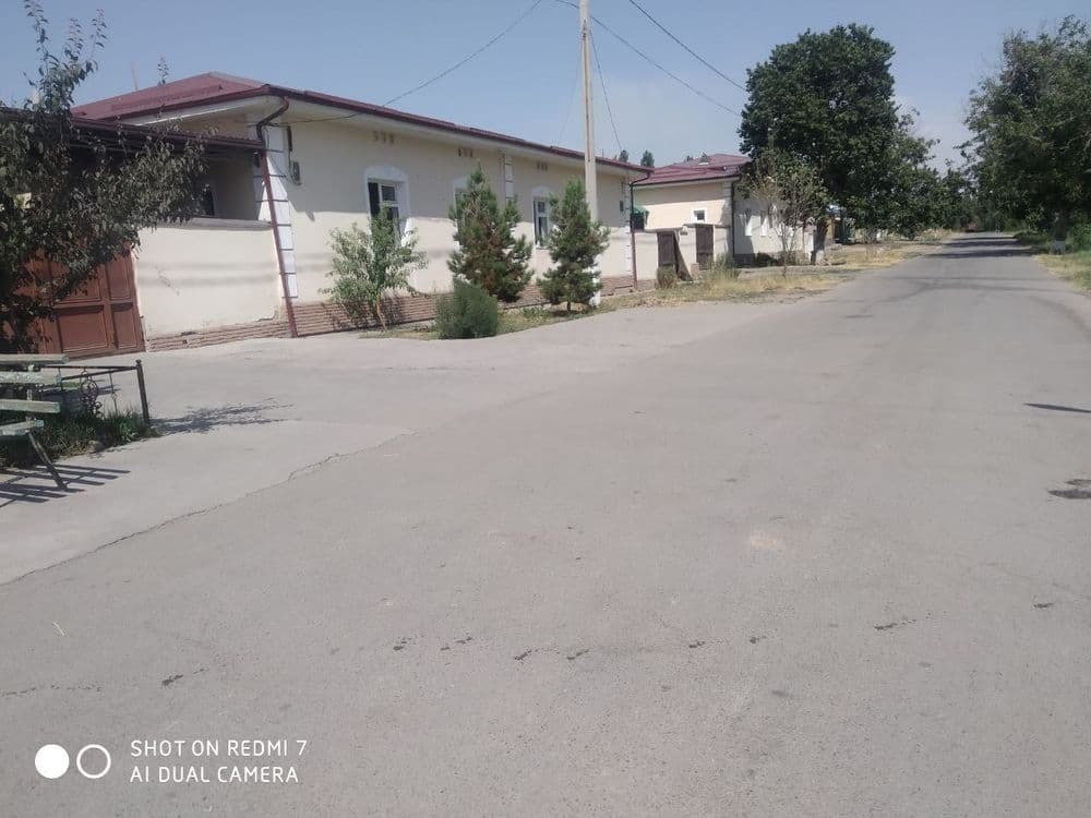 Hovli uy sotiladi — 2