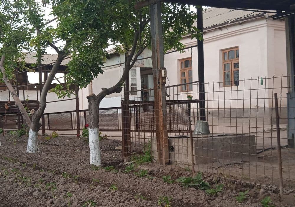 Hovli uy sotiladi — 4