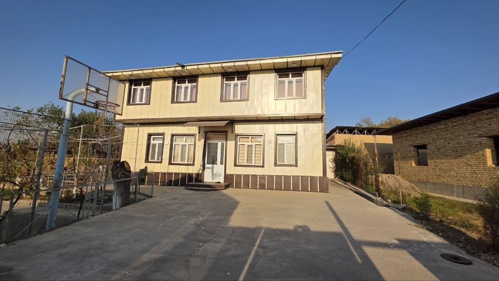 Yangiyo'l Xalqabod Petrov 10 sotx / Basseyn — 2