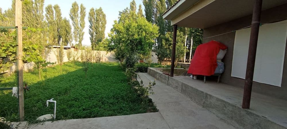 Bostoliq tumani qoshqirgon qishlogida Obod 4a  6.5 sotixli hovli — 8