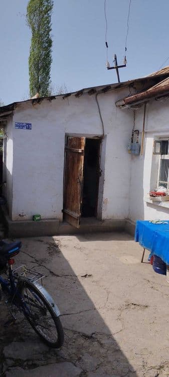 Срочно продается дом Янгибазар рядом с центром — 1