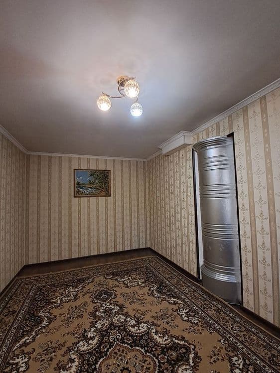 Келесда Уй сотилади 
6, сотих
4, хона + ошхона
1, санузел
61.000 $ кел — 6