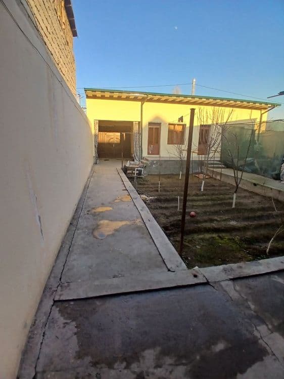 Срочна ховли сотилади нархи келишилади — 3