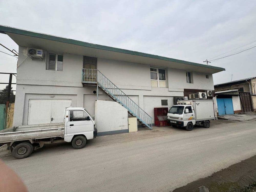 Yangi Hayot tumani Sergeli Turar 2,7 sotok, 273 kv binosi bor — 1