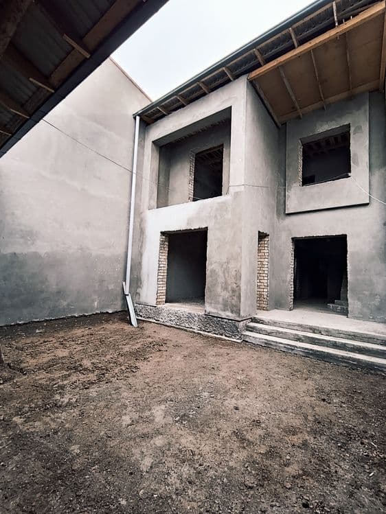 Olmazor koʻchasida 1.5sotix karobka srochno sotiladi — 4