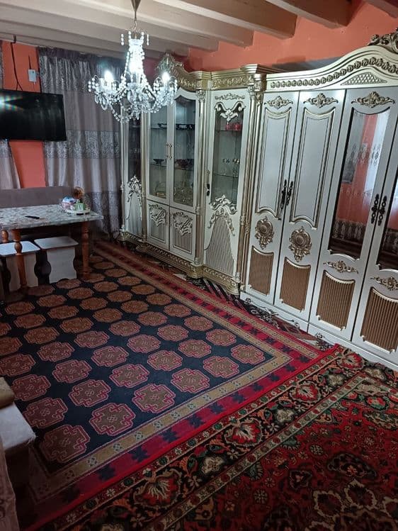 Chorsu-Hastimom yaqinida hovli 231m², fasadli moshina kiradi — 4