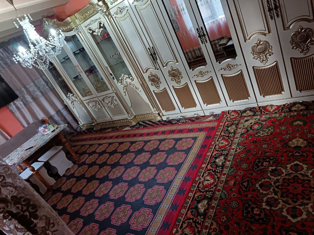 Chorsu-Hastimom yaqinida hovli 231m², fasadli moshina kiradi — 5