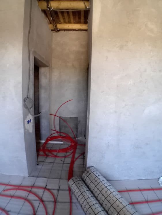 Toshkent tumani hasanboyda katej sotiladi 85000$min — 2