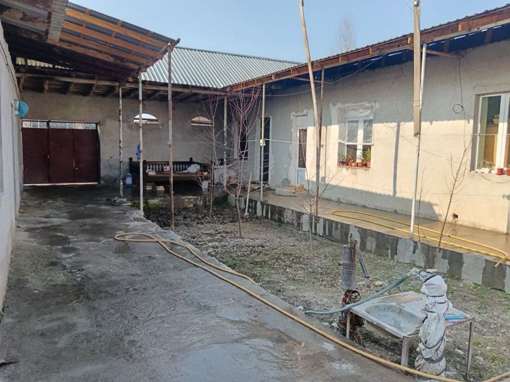 Uy sotiladi yangiyol tuman said ota maxalla — 2