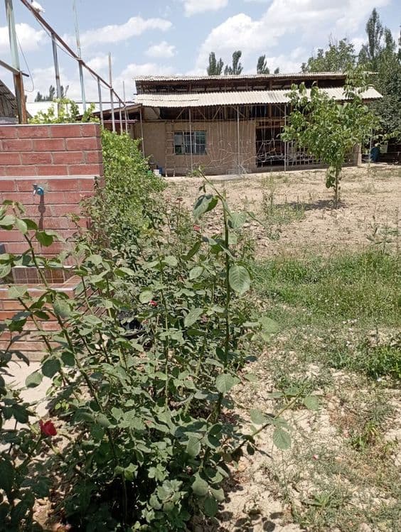 Hovli uy sotiladi — 4