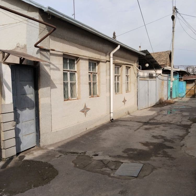 Продаётся дом в Яшнообадском р-не  Ташкента. — 1