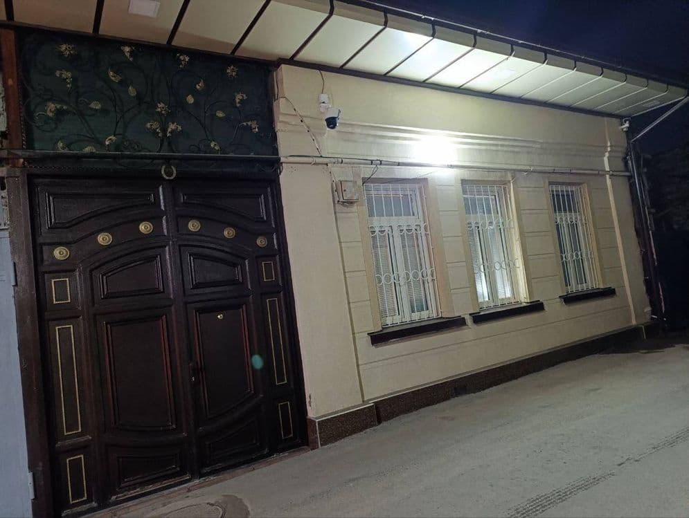 Дом - коттедж, 5 комнат, ул.Баку, Шумиловский городок, 2.8 сотки — 1