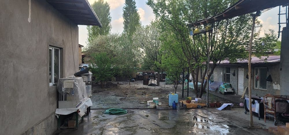 Уй сотилади , 8 соток 8 хона — 5