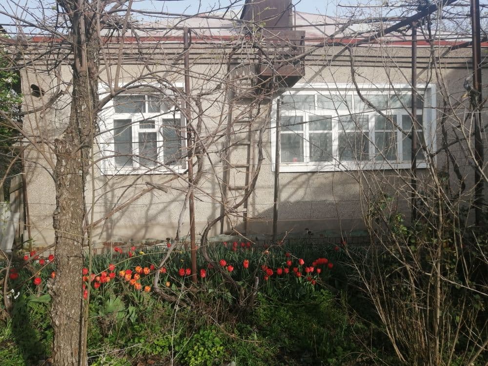 Дом 4 жилые комнаты участок 10 сот. Лесосклад, Воен городок, водопад — 1