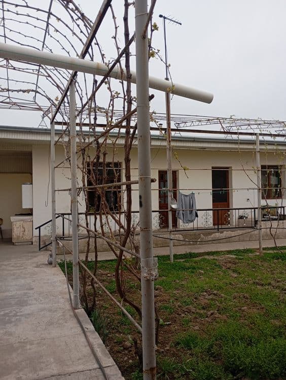 Qivray baytqorgonda 7,56sotix hovli sotilvotti — 4