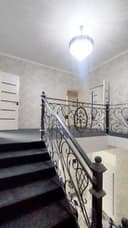 Янги  Уй сотилади  5 ХОНА 2 этаж  1.6 сотик Кибрай шахарчаси