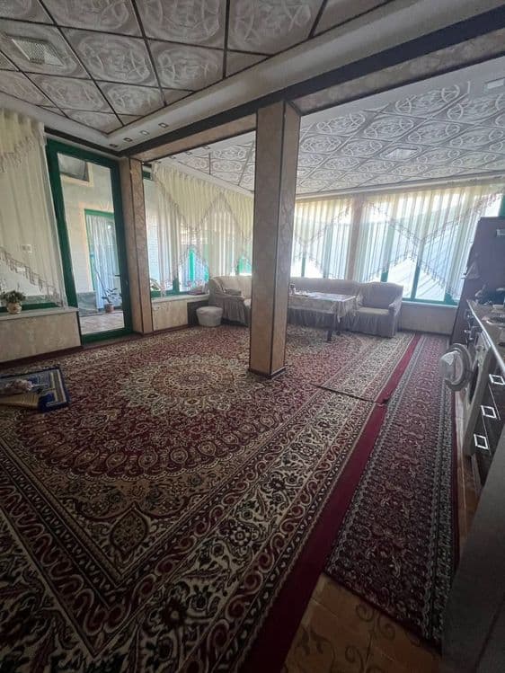 Yakkasaroy salamatinada 4 sotix uglavoy uchastka sotaman — 4