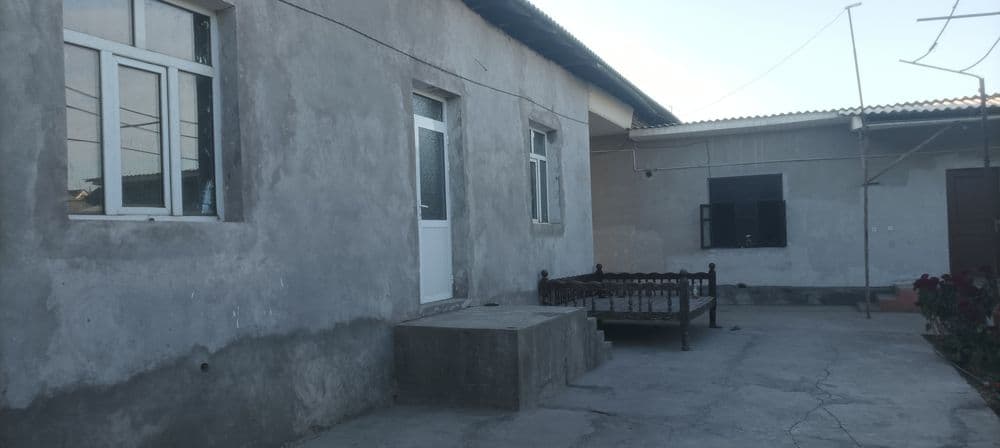 Уй сотилади юкори Чирчик тумани — 3