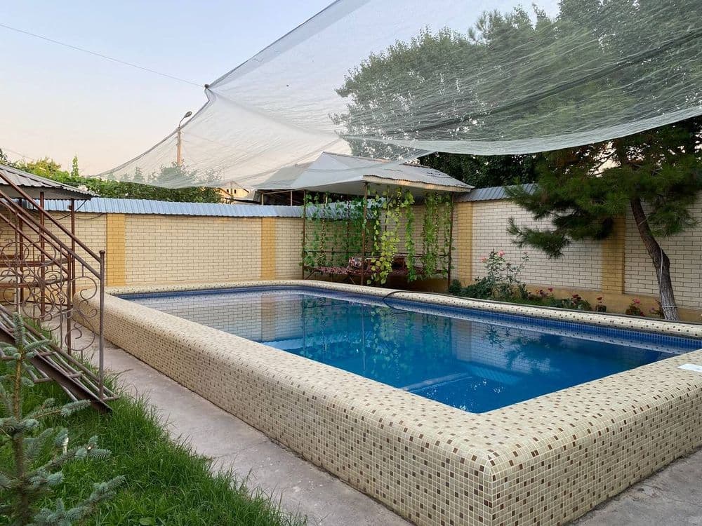 Ozodboshda srochna 9 sotixli 6 xonali dacha sotamiza. — 3