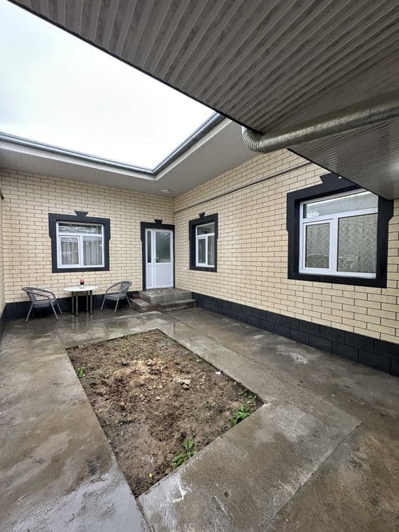Sotiladi srochno Olmazor taxtapul hovli ful

3/1/1.

Площадь: 112 м² 8 — 1