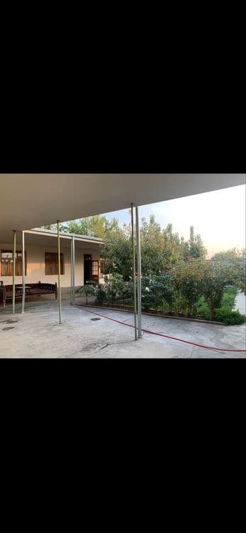 Uy sotiladi metro 2 bekatda kia avto salon orqasdg mahala — 1