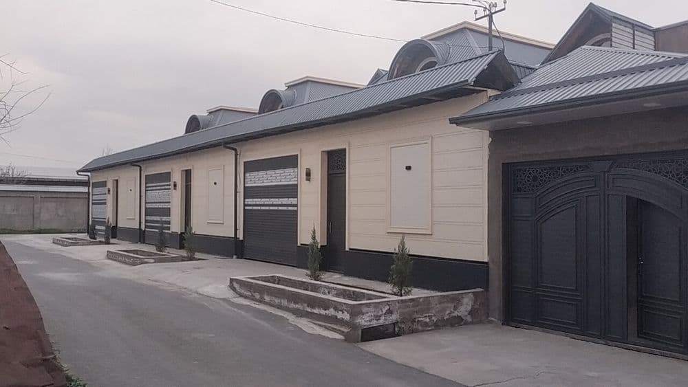 Продается коттеджи с балконом. Под потеку — 6