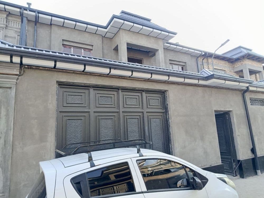 Nazarbek ittifoqda yengi masjid oldida 8 ta yengi uchaskaladan bitasi — 1