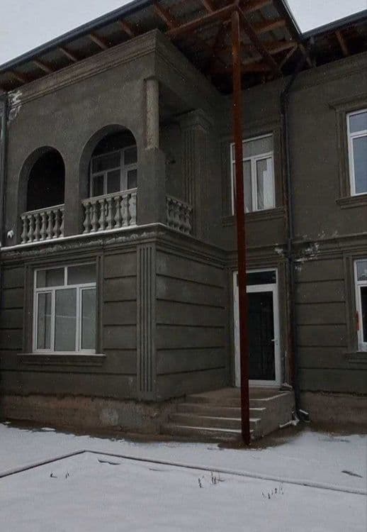 ID-260  Унгкоргон !! Продаётся 2х этажный коттедж с евро ремонтом — 1