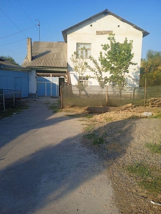 Продаётся двухэтажный дом — 1