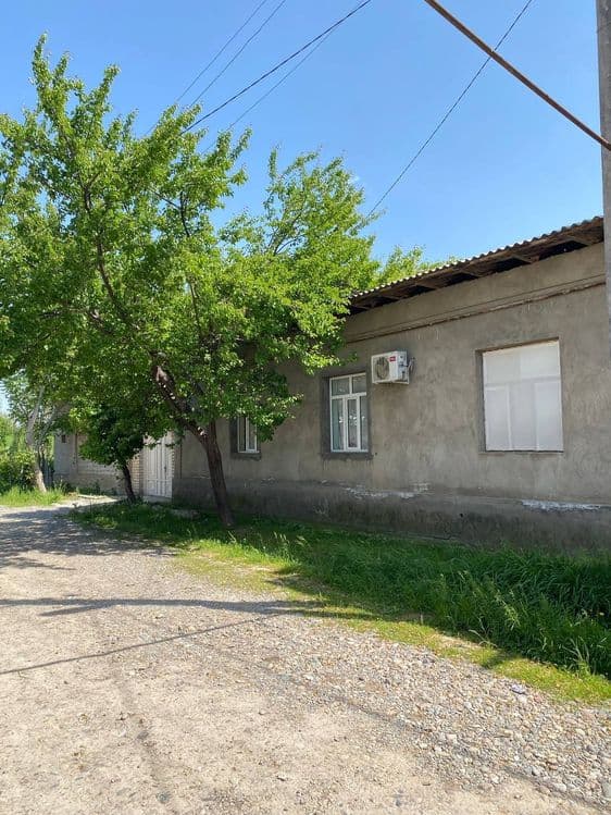 Keles tumani, G‘iyos Umarov ko‘chasi — 1