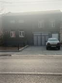 4.3 sotix hovli 6 ta xona