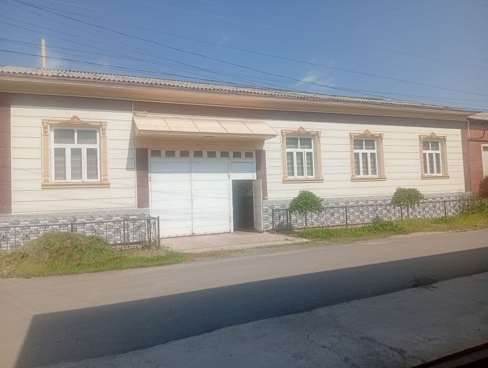 Uy sotiladi mebel texnika blan — 1
