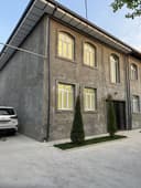 Yengi qurub bitqazilgan 7 xonaliy uy sotiladi