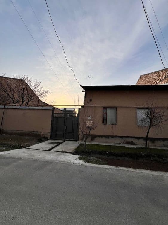 Дом в  Хасанбой с тереторием 6 сотокк — 1