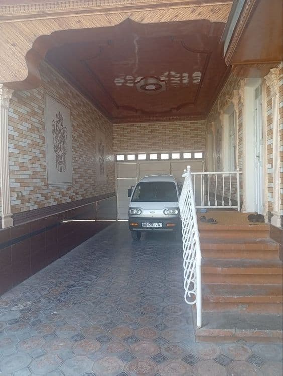 Uy sotiladi srochna narxidan otb beriladi — 5