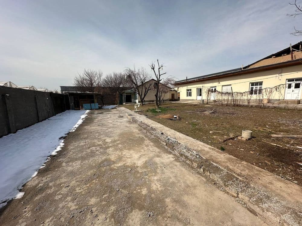Toshkent tumani o'n qo'rg'onda 8sutu uy sotiladi 160000$min — 7