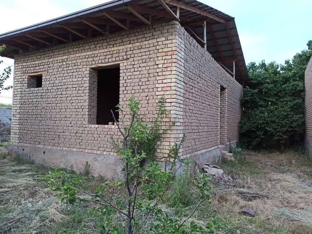 Продается участок с коробкой — 1