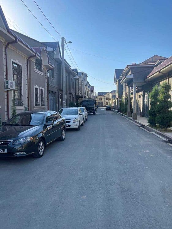 Урикзор махаллада TownHouse сотилади 1 квадрат 420$ — 2