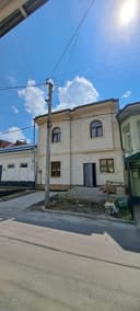 Malika atrofida evro Katej sotiladi