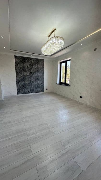 Продается 
Евро дом 
Кибрай центр
3 сотки 
5 комнат + кухня-зал
240м² — 3