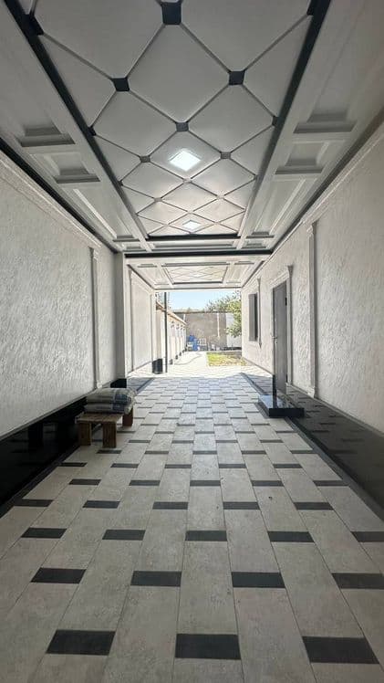 Продается 
Евро дом 
Кибрай центр
3 сотки 
5 комнат + кухня-зал
240м² — 5