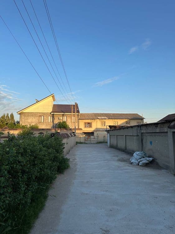 Dala hovli. 744 kv metr. Yashnabod tumani, daryo bo’yida joylashgan….. — 4
